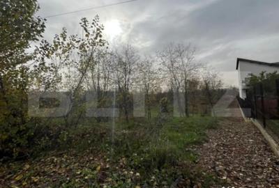 Teren de 1200 mp, în Centură