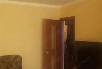 Apartament cu 3 camere decomandat în Steaua - 2