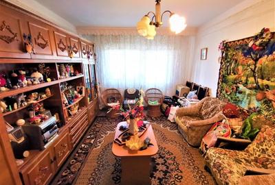 Apartament cu 3 camere decomandat în Ștefan cel Mare - 2