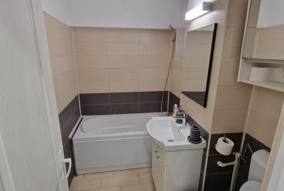Apartament cu 3 camere semidecomandat, mobilat în Tomis Nord - 5