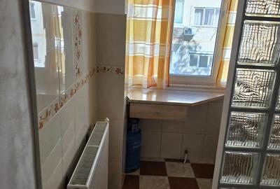 Inchiriez apartament cu o camera Inchiriez apartament cu o camera - 8