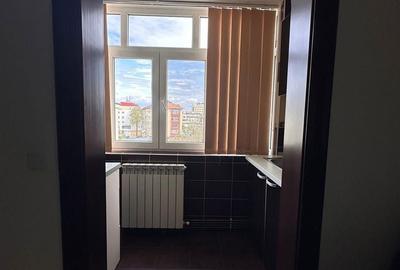 Apartament cu 2 camere decomandat în Central - 2