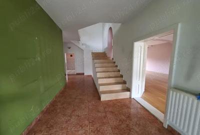 Casă cu 4 camere cu Teren 780 Mp în Valea Borcutului