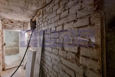 Casă cu 9 camere cu Teren 260 Mp în Unirii - 46