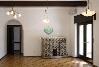 Casă individuală cu 14 camere cu Canalizare în Televiziune - 1