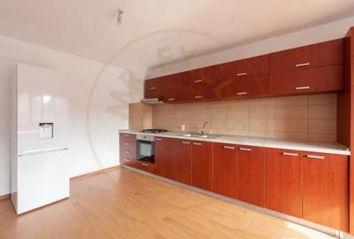 Casă cu 7 camere cu Teren 4563 Mp în Central - 12