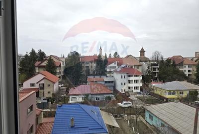 Apartament cu 3 camere de vanzare, strada Pictor Aman - 7