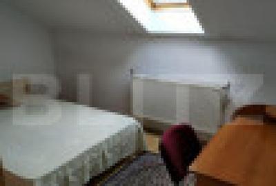 Apartament 3 camere, 70 mp, decomandat, parcare, zona UMF