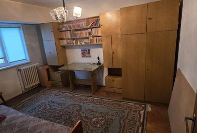 Apartament cu 4 camere, mobilat în Bd. Independenței - 3