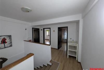 Casă cu 3 camere cu Teren 1500 Mp în Central - 5
