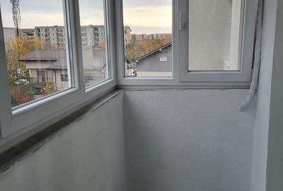 Apartament cu 2 camere decomandat în Apărătorii Patriei - 4