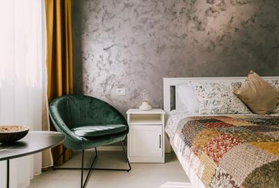 Apartament cu 3 camere decomandat în Tractorul - 3