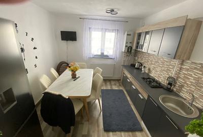 Vand Apartament cu 2 camere - 2