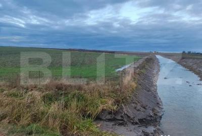 Teren de 390000 mp, în Central - 10