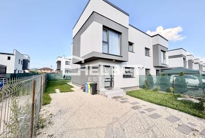 Duplex cu 4 camere cu Canalizare în Sânpetru - 4