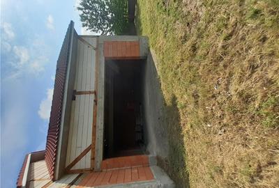 Casă cu 4 camere cu Teren 1000 Mp în Unirea - 1