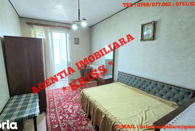 Apartament cu 3 camere semidecomandat în Trivale - 10
