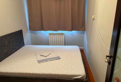 Apartament cu 3 camere semidecomandat în Micro 40 - 2