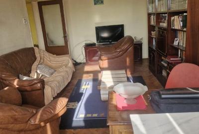 Apartament cu 3 camere decomandat în Micro 5 - 3