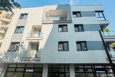 Bloc integral in Piata Unirii. Pretabil pentru Hotel, Clinica Medicala, birouri - 2