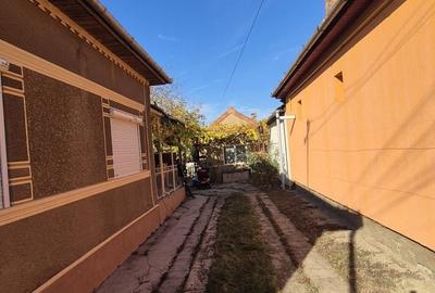 Casă cu 4 camere cu Teren 1440 Mp în Central - 9