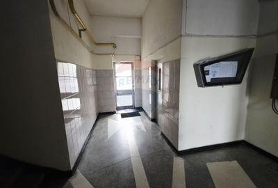 Apartament cu 2 camere de vanzare in zona 1 Mai - 19