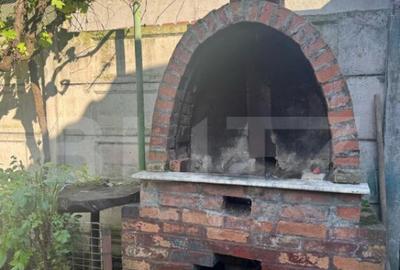 Casă cu 3 camere cu Teren 1046 Mp în Central