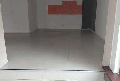Apartament decomandat în Central - 3