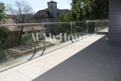 Superb apartament cu 4 camere, finisaje Lux, 2 terase, parcare, paza Superb apartament cu 4 camere, finisaje Lux, 2 terase, parcare, paza - 2