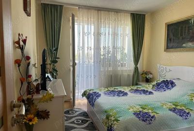 Apartament cu 3 camere decomandat în Decebal - 2