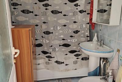 Apartament de vanzare micro 12 langa Biomedica - 1