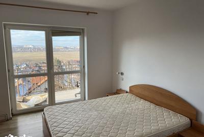Apartament cu 2 camere decomandat în Valea Aurie - 3