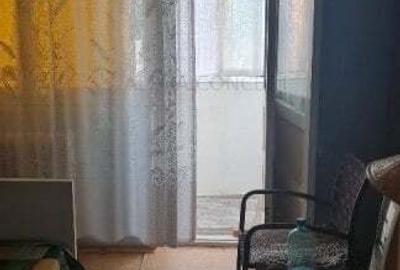 Apartament cu 3 camere decomandat în Km 4