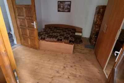 Casă cu 4 camere în Rusca - 8