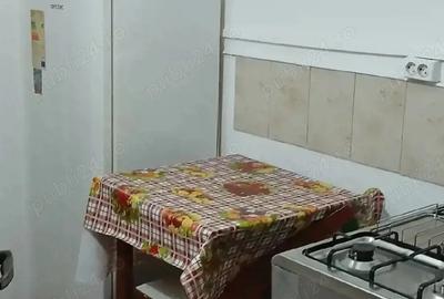 Vand Garsoniera etaj 1 - 8