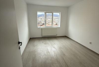 Apartament cu 2 camere decomandat în Cetate - 2