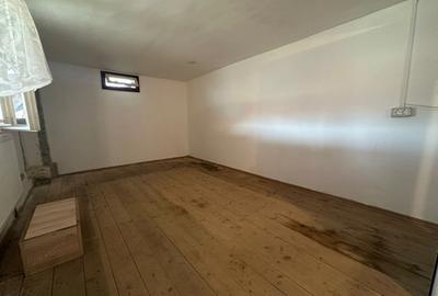 Casă individuală cu 3 camere cu Canalizare în Cugir - 9