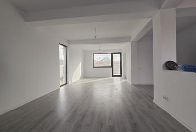 Vila individuala-4camere -2bai-pod -incalzire pardoseala-5min mers pe jos de STV - 2