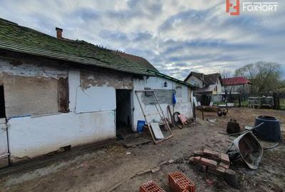 Teren de 1300 mp, în Jebel - 4