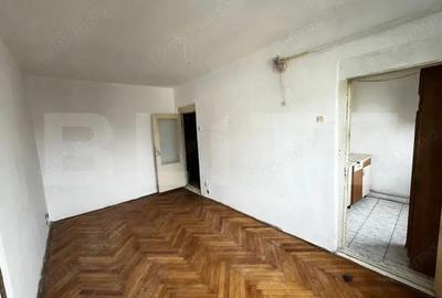 Apartament de vanzare, cu 2 camere, 32 mp, zona solidaritatii