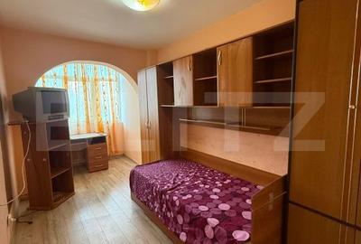 Apartament cu 3 camere decomandat în 9 Mai - 2
