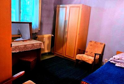 Apartament de 3 camere decomandat, etaj 2, str Codrii Neamțului - 4