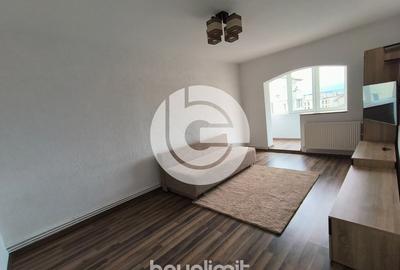 Apartament cu 4 camere decomandat, mobilat în Vasile Aaron - 3