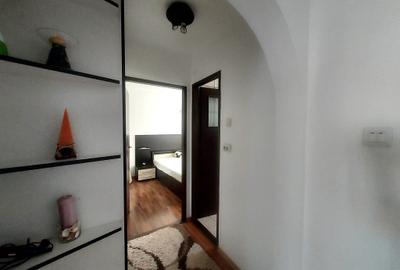 Apartament cu 3 camere decomandat, mobilat în Progresul - 4