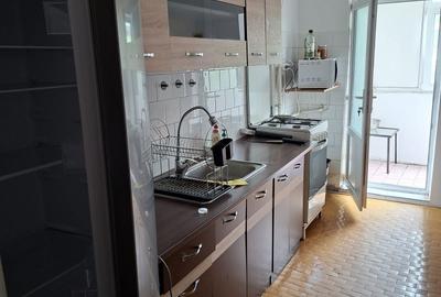 Apartament cu 3 camere decomandat în Central - 9