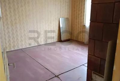 Casă cu 11 camere cu Teren 339 Mp în Central - 6