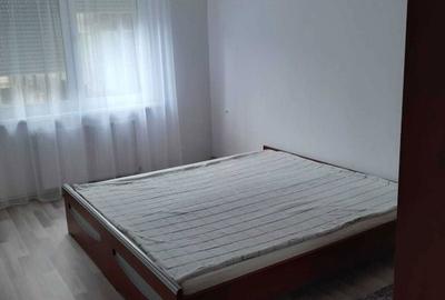 Apartament cu 3 camere decomandat în Central - 1
