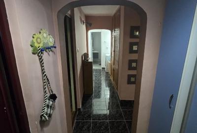 Apartament  spatios decomandat 4 camere - 8