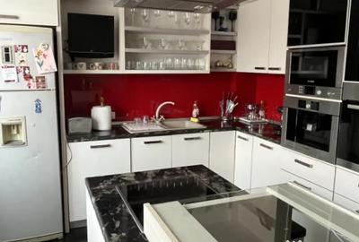 Apartament cu 3 camere decomandat în Republicii - 3