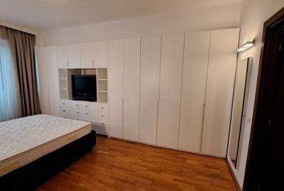 APARTAMENT 3 CAMERE LUX - LOC PARCARE - COMISION 0 - 25